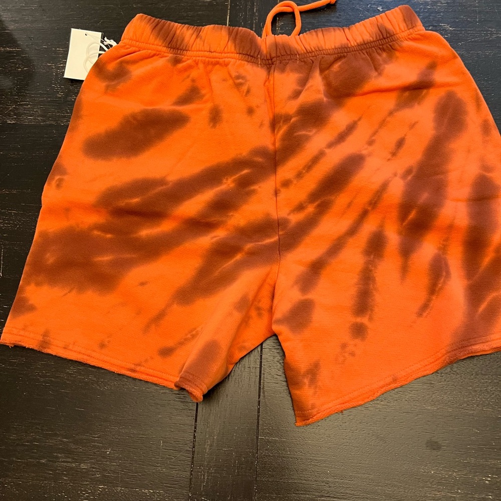 Good American Women’s Sweat Shorts - Picture 6 of 7
